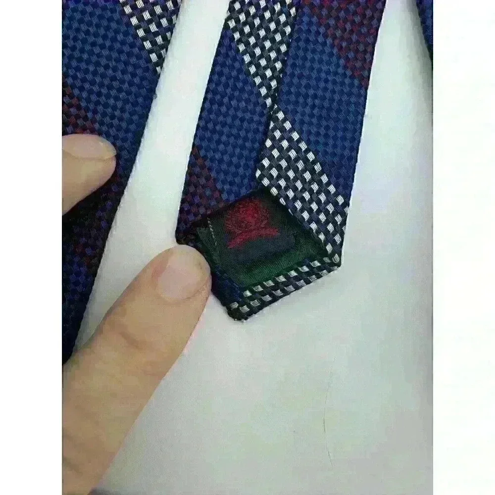 Tommy Hilfiger preowned beautiful
