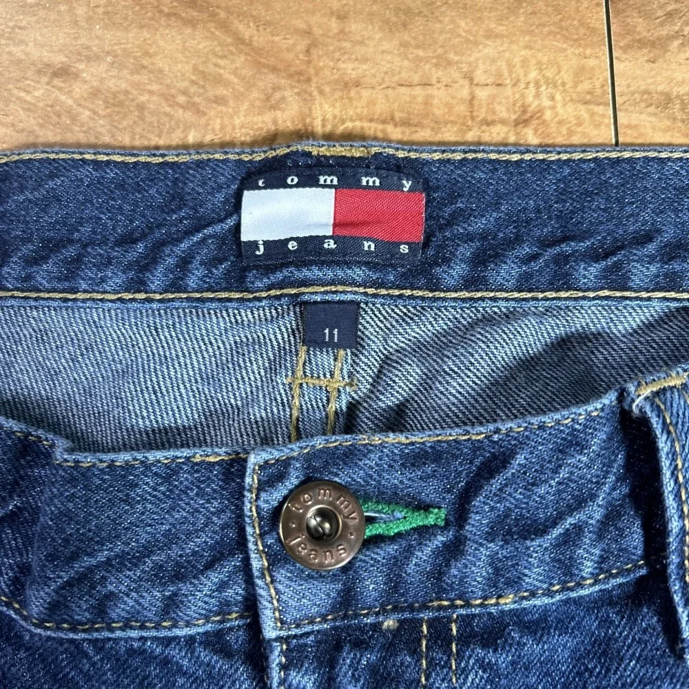 Vintage 2001‎ Tommy Hilfiger Jeans Women's 11 Blue Cuffed Capris Medium Wash Y2K