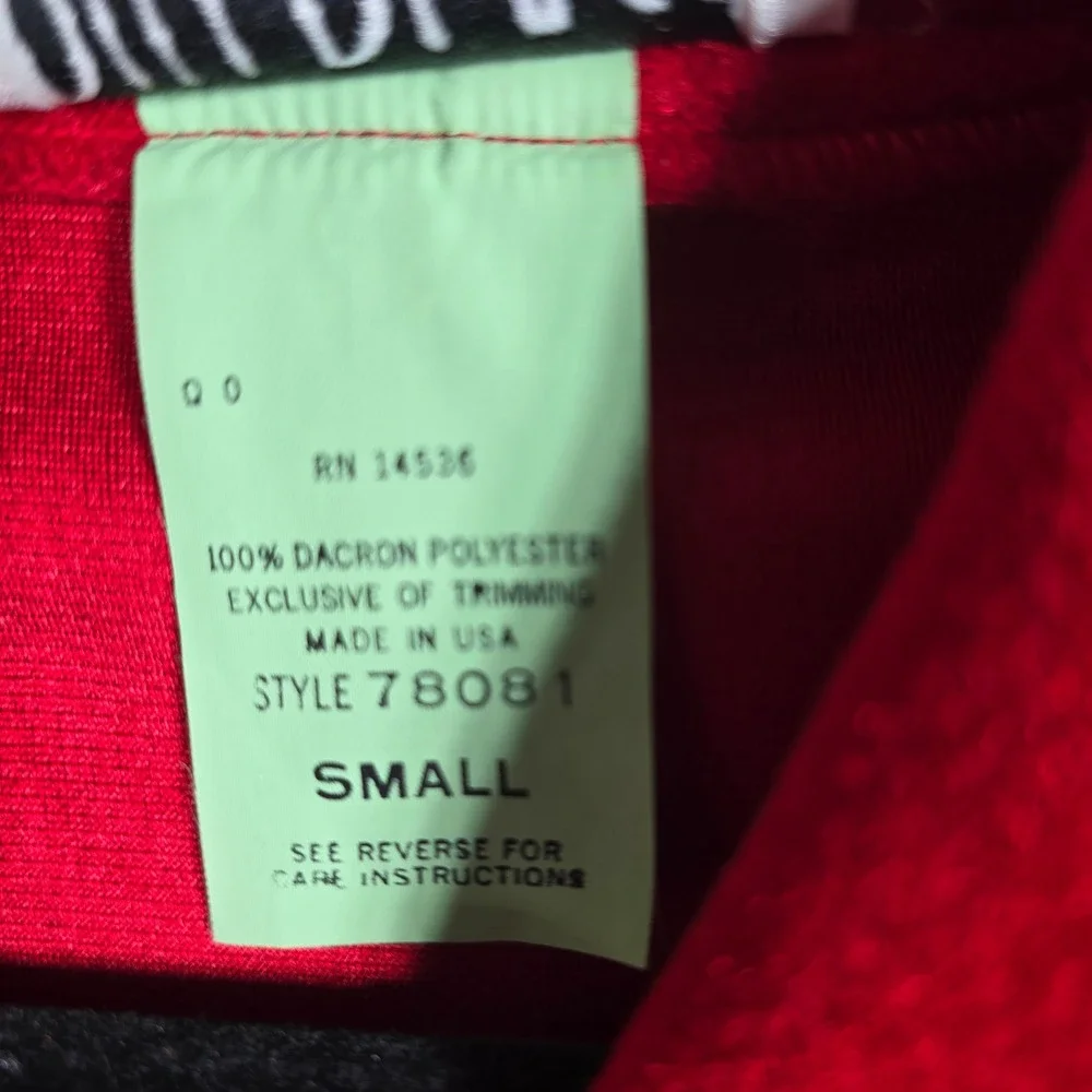 bill blass striking red