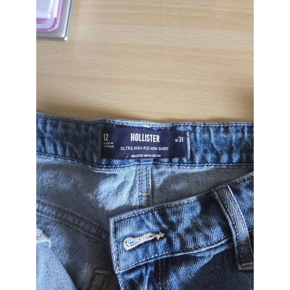 Hollister ultra high