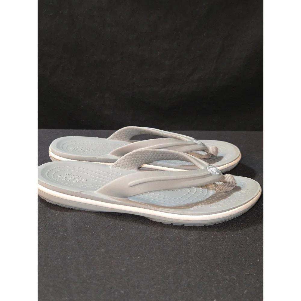 CROCS step into