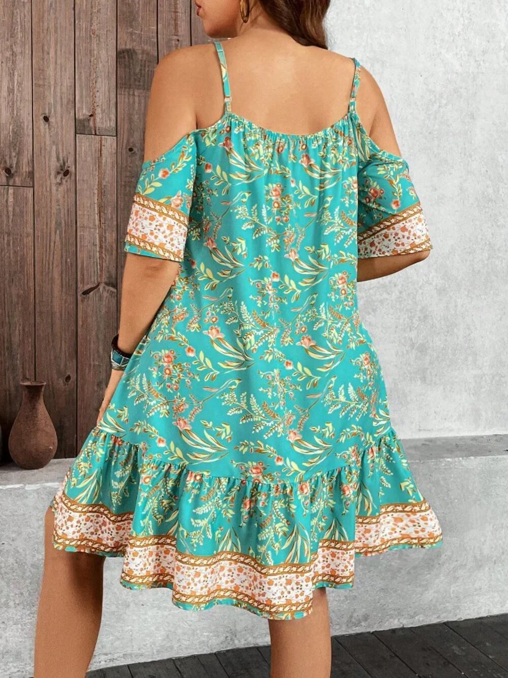 Green Boho Women's Plus Size cold Shoulder Dress with Plant Print and Tassel Tie