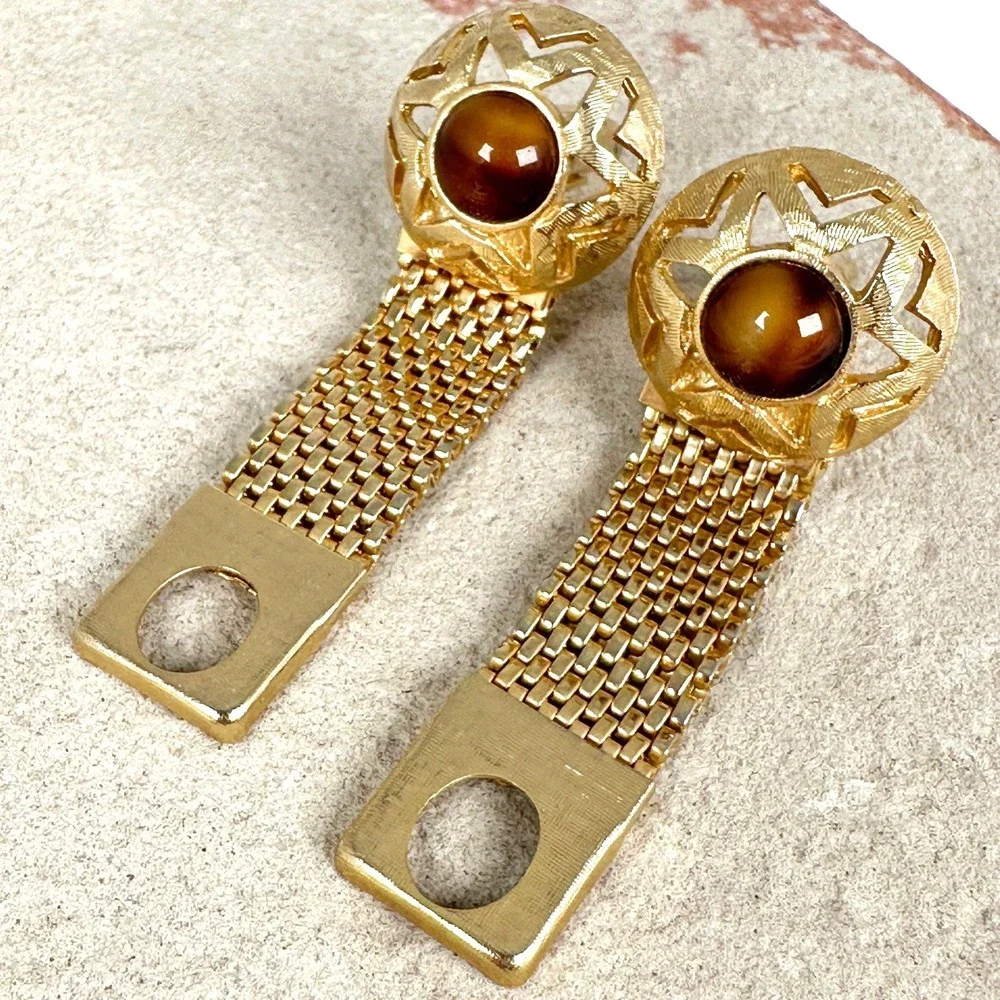 N/A these striking