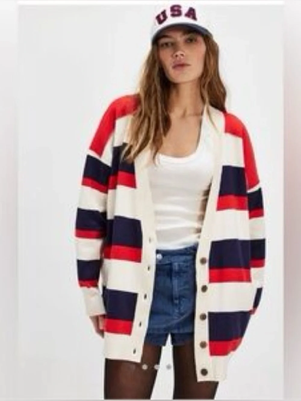 Free People design features