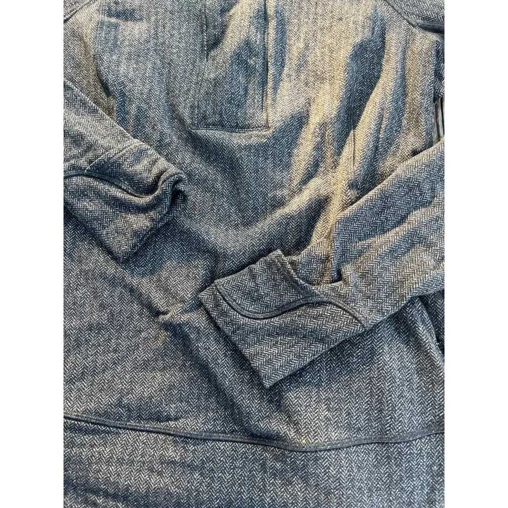 lululemon athletica size 10