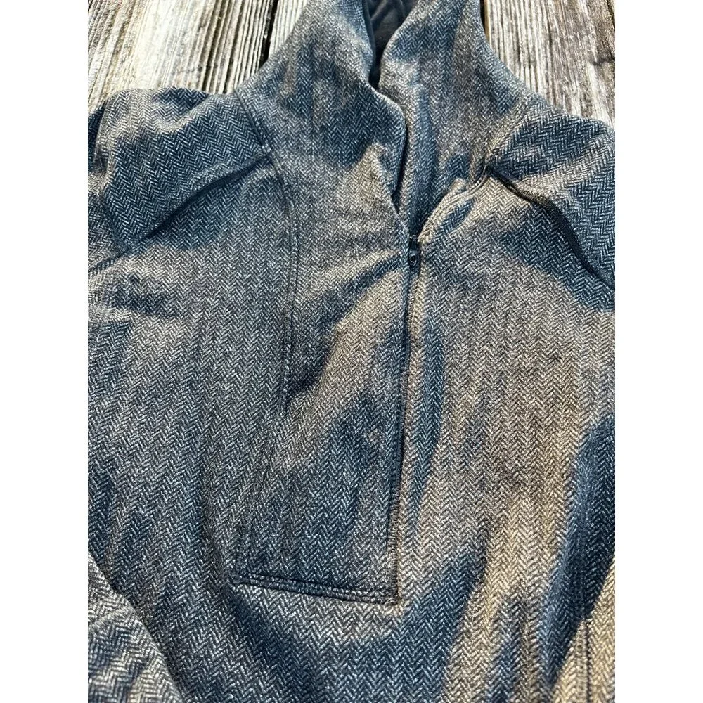 lululemon athletica size 10