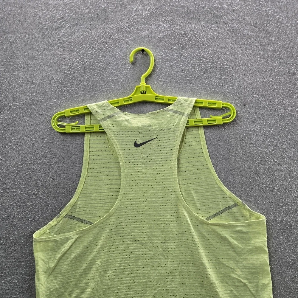 Nike *please carefully