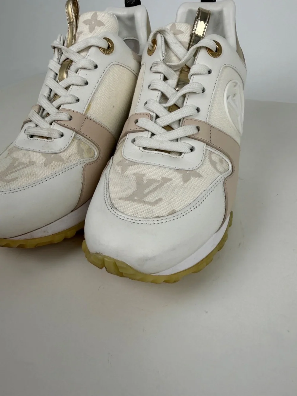 Louis Vuitton authentic louis