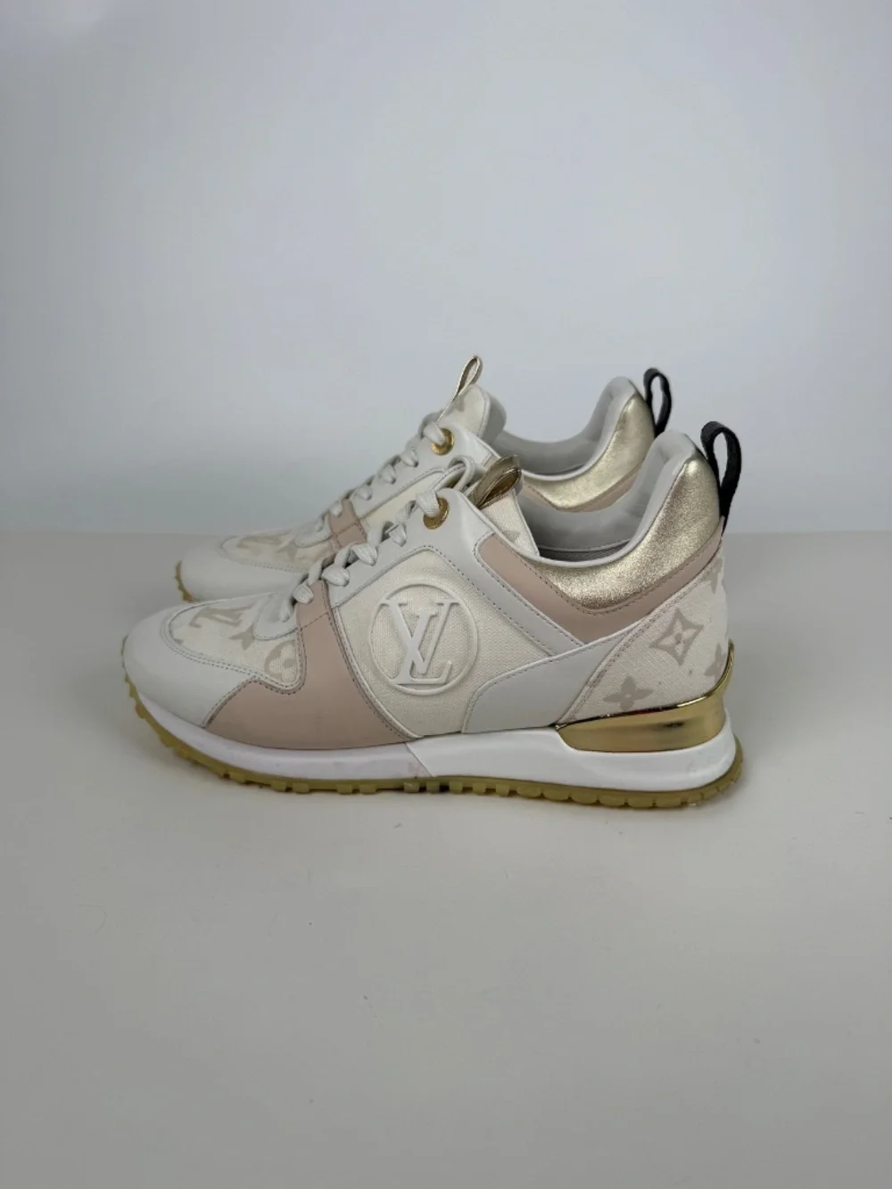 Louis Vuitton authentic louis