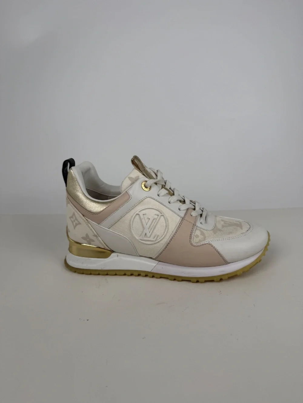 Louis Vuitton authentic louis