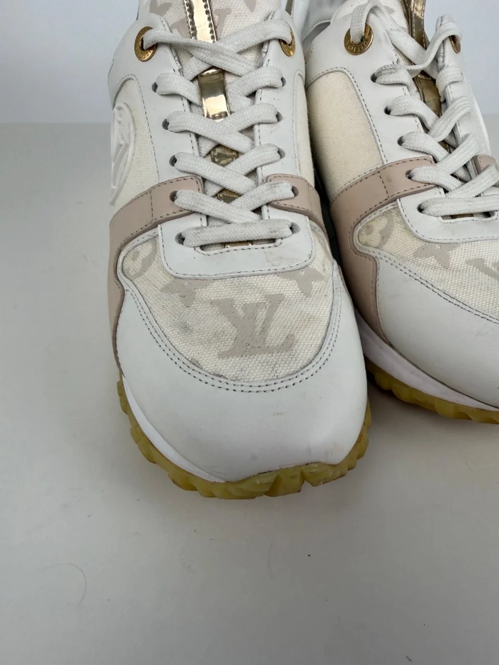 Louis Vuitton authentic louis