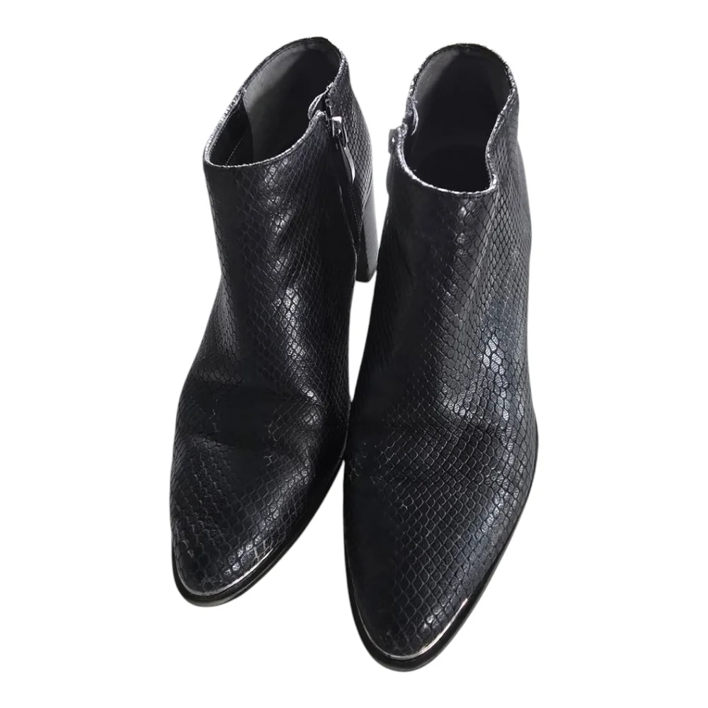 Franco Sarto elevate your
