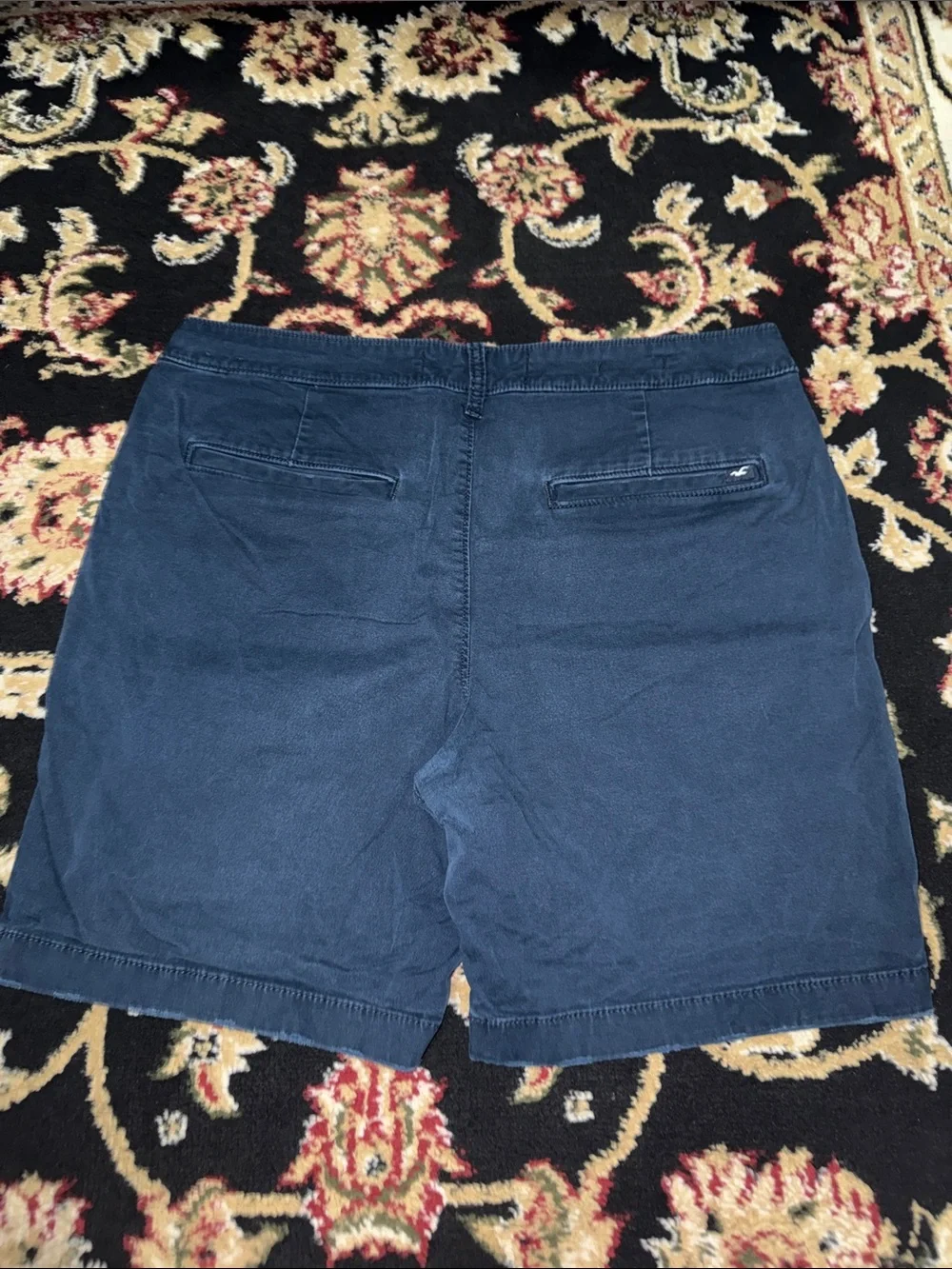 Hollister casual flat