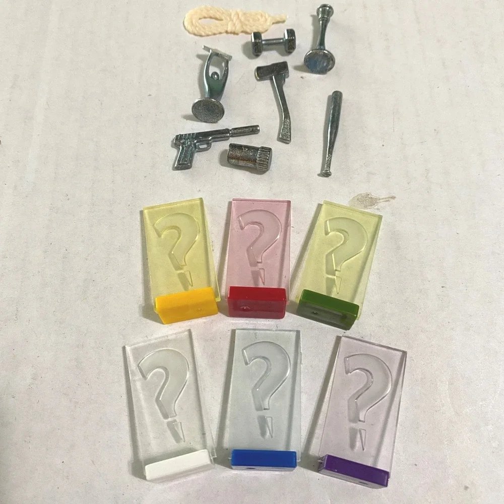CLUE Discover Secrets Board Game Weapons Guest Pawns‎ Replacement Pieces Parts