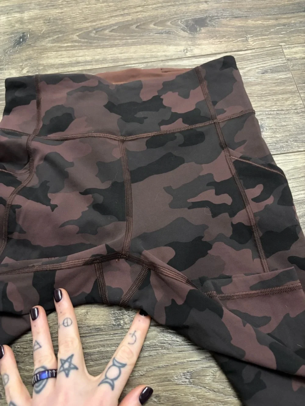 lululemon athletica rise multi size