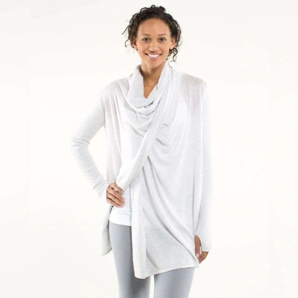 Lululemon Universal Wrap – Size 6 | Light Heather Grey | Cashmere-Blend
