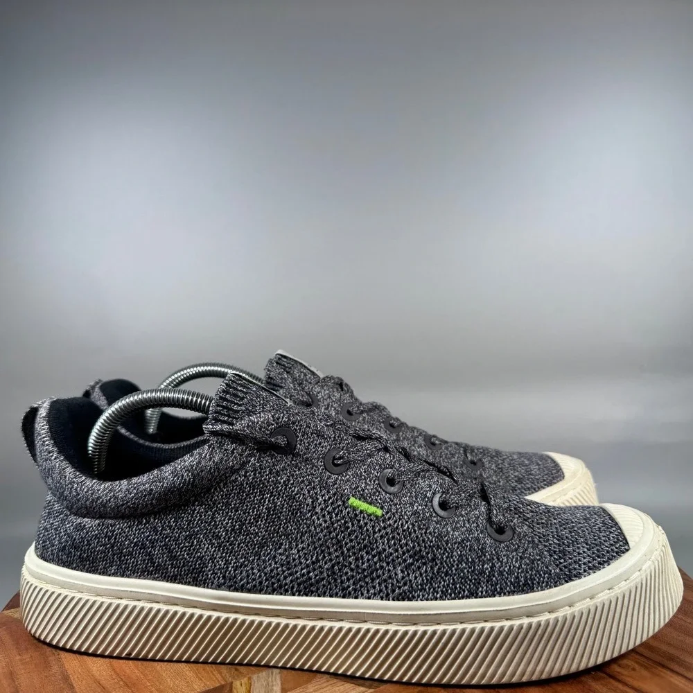 Cariuma IBI Low Grey Bamboo Knit Sustainable Sneakers Mens 10.5 Womens 12