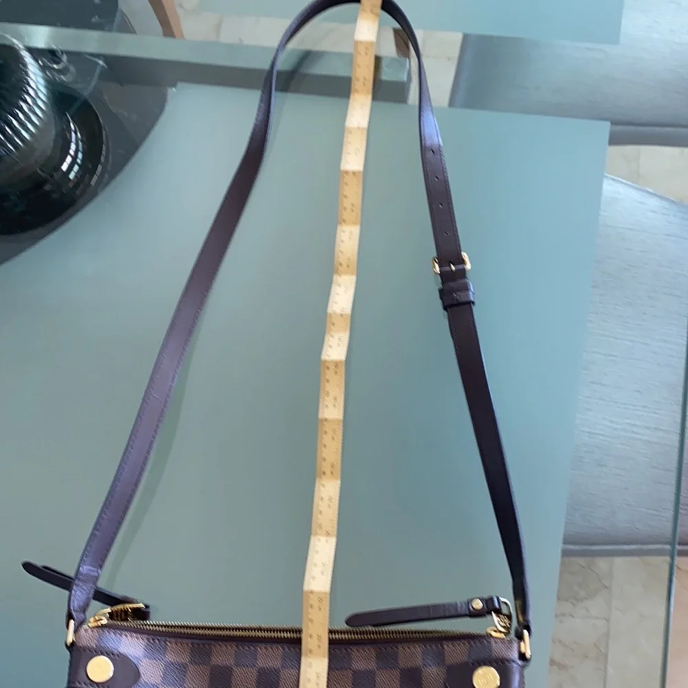 Louis Vuitton pre owned