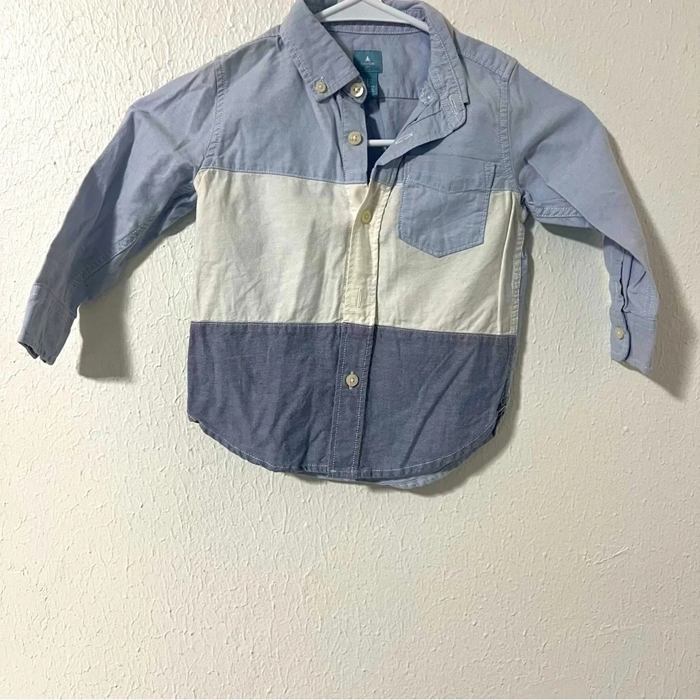 Baby GAP Factory Boys Size 2 YearsBlue and White Button Down Shirt Modern Casual