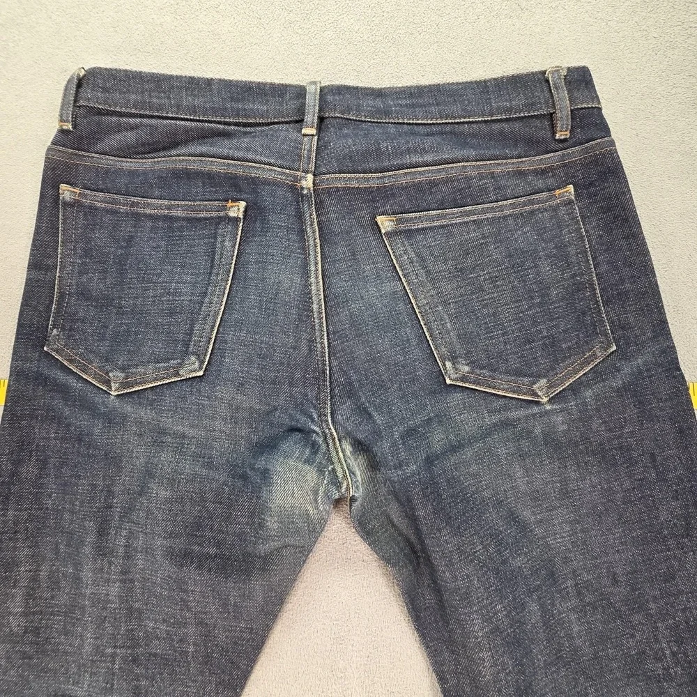 A.P.C. important sizing