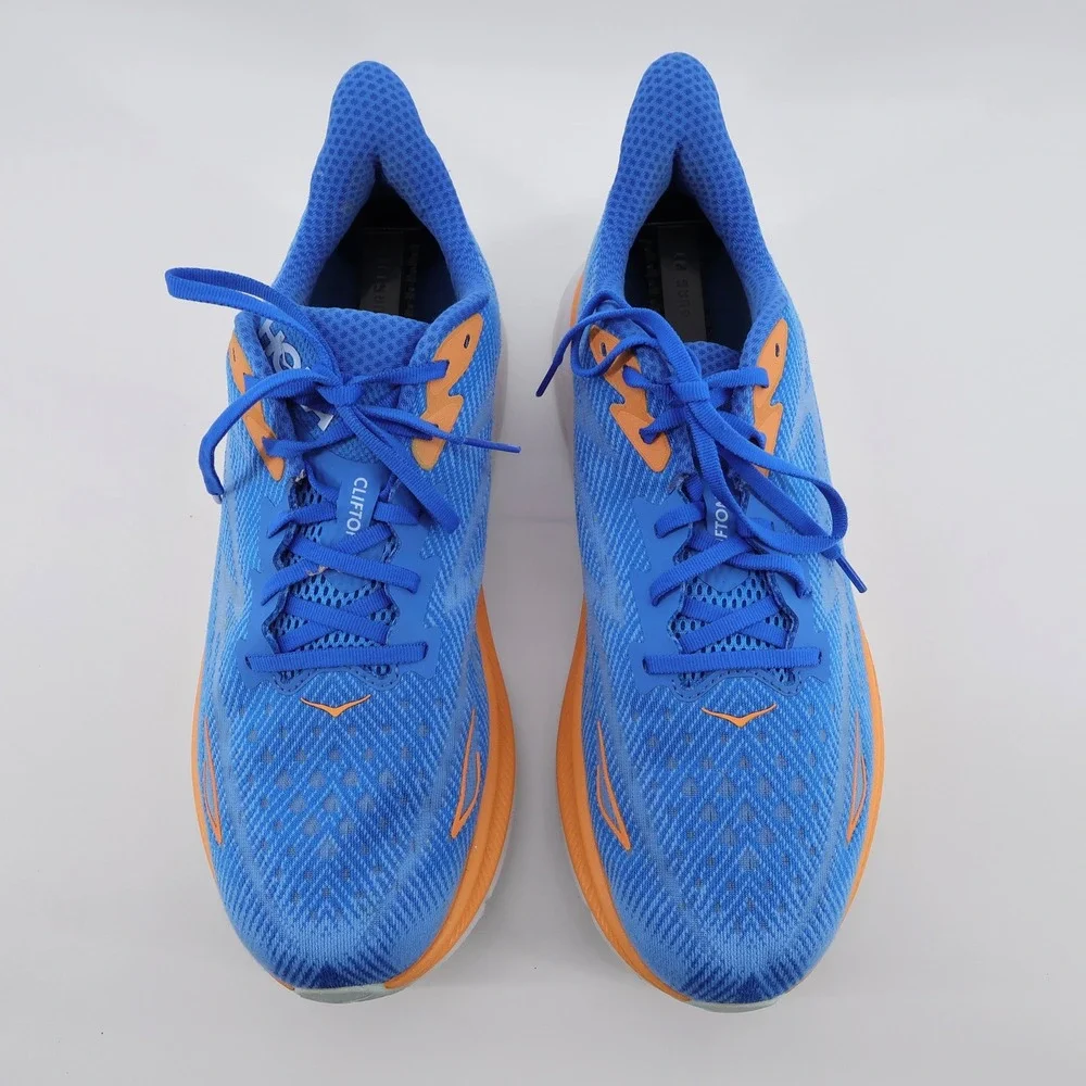 Hoka One One hoka one