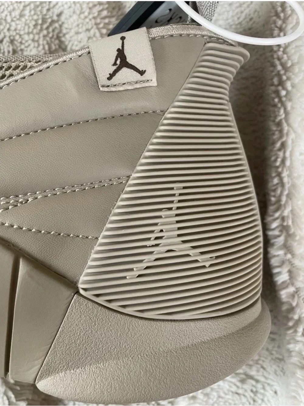 Jordan authentic billie