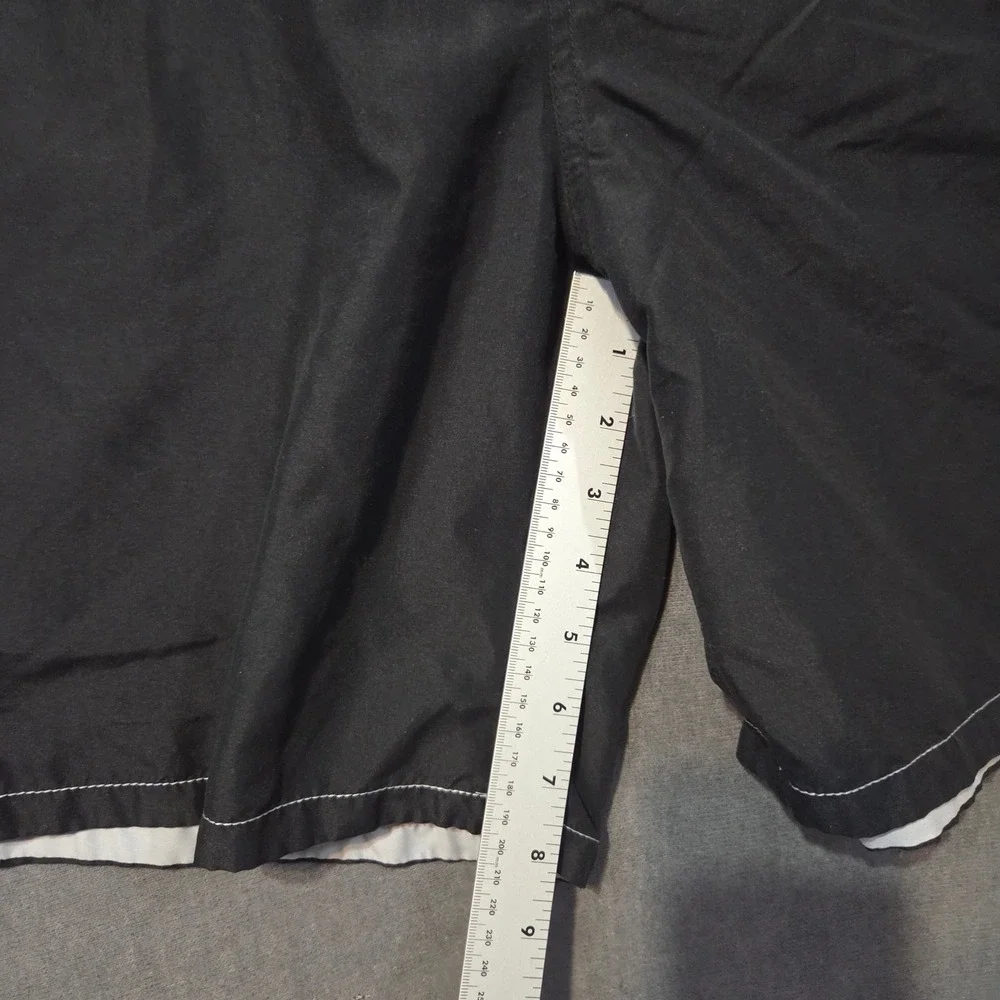 Nike Board Shorts Mens Large Black Contrast Stitch Cargo Pocket Swim Trunks