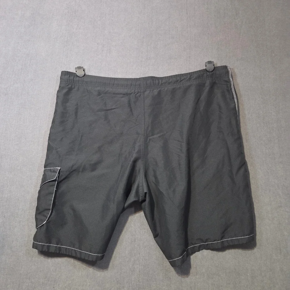 Nike Board Shorts Mens Large Black Contrast Stitch Cargo Pocket Swim Trunks