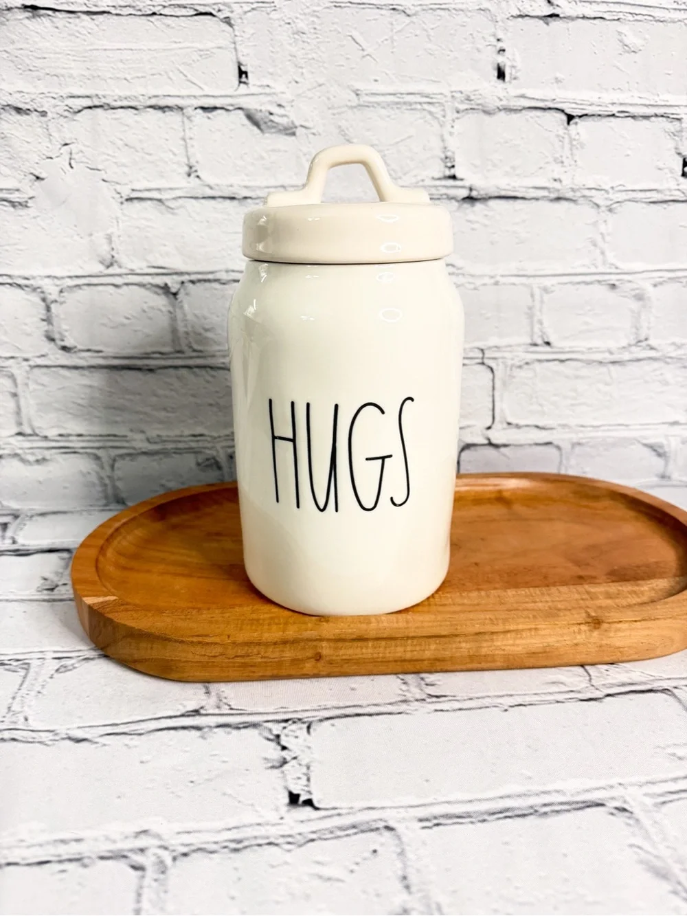 Ceramic 'HUGS' Kitchen Canister - Cream