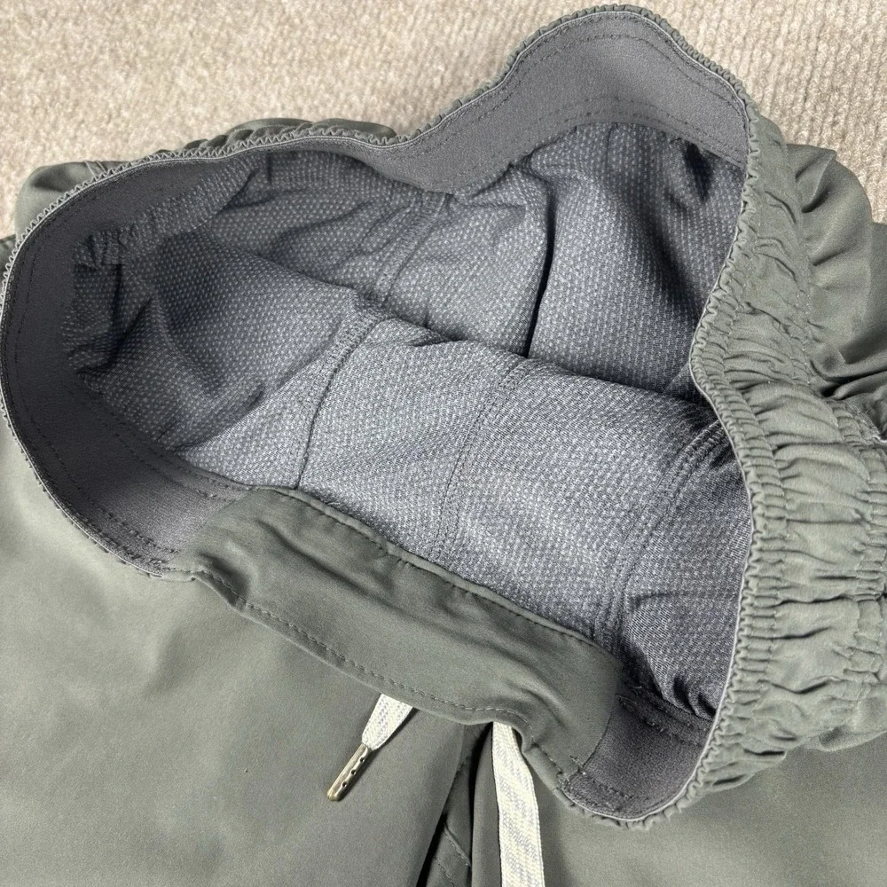 Vuori Banks Shorts Mens S Green Lined 6