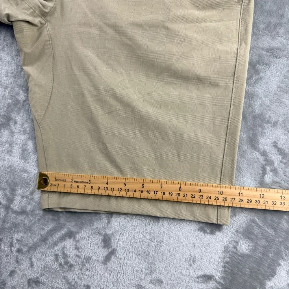 Hang Ten Men's Size 32 Hybrid Performance‎ Shorts Tan Plaid