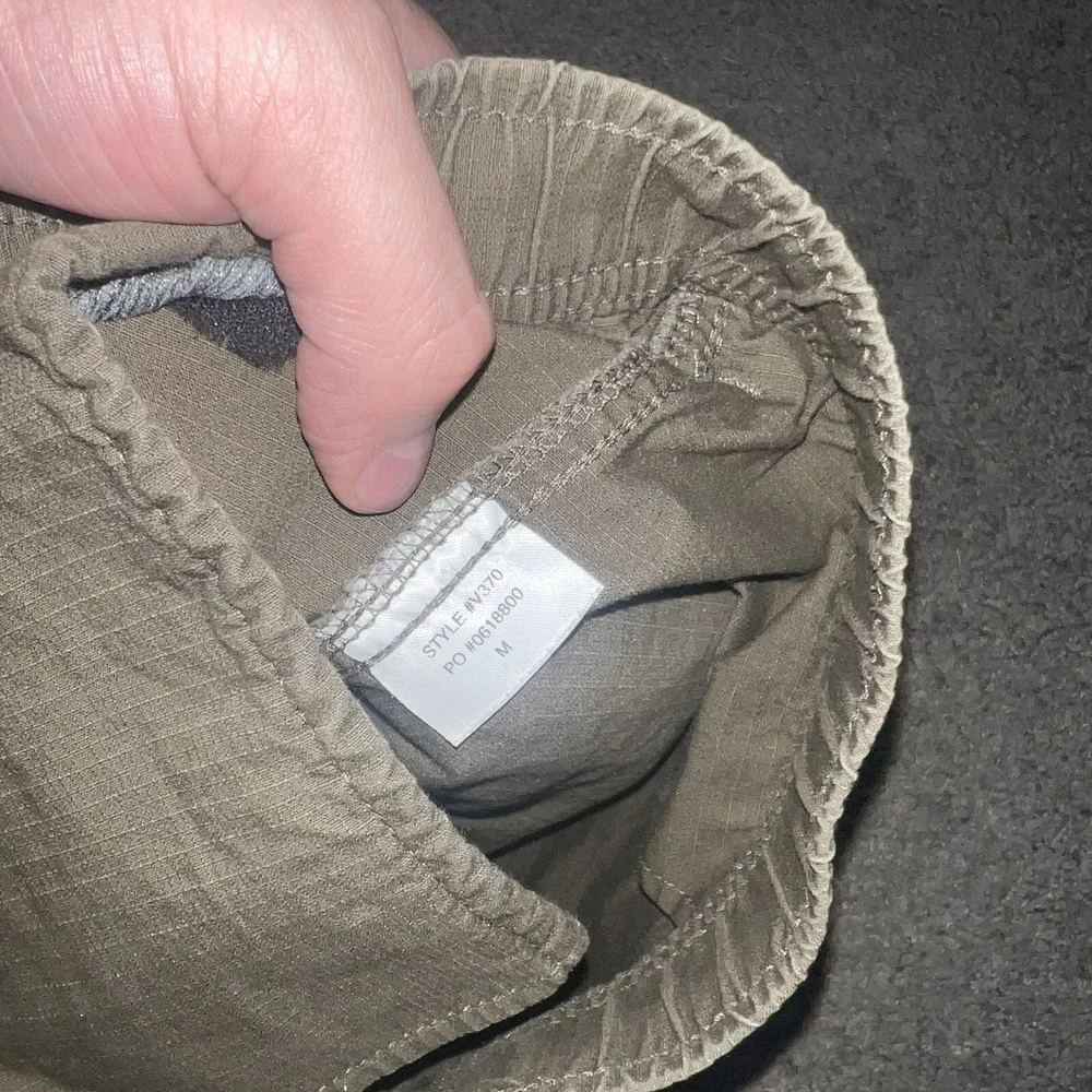 Vuori Shorts Mens M Olive Ripstop V370 Drawstring Elastic Waist Hiking‎