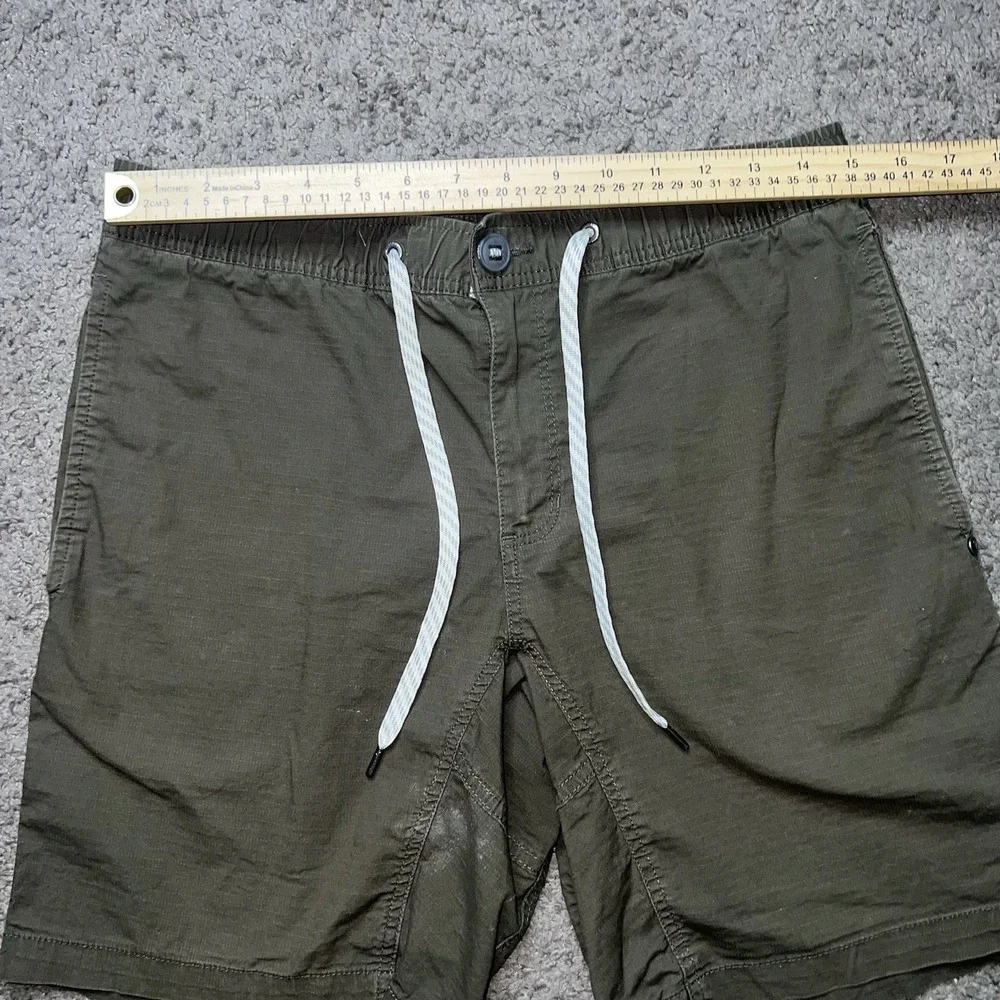 Vuori Shorts Mens M Olive Ripstop V370 Drawstring Elastic Waist Hiking‎