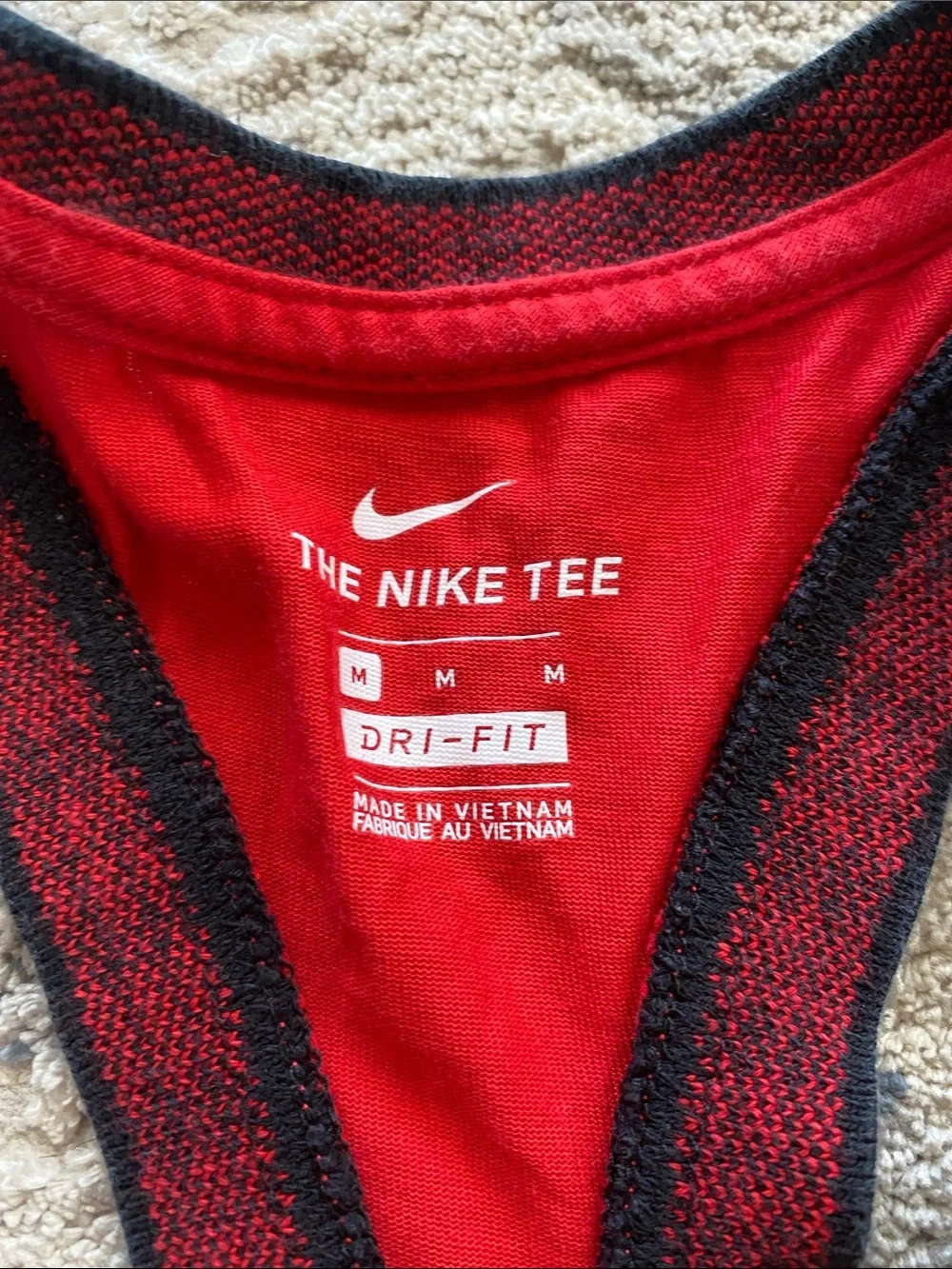 Nike breathable tank
