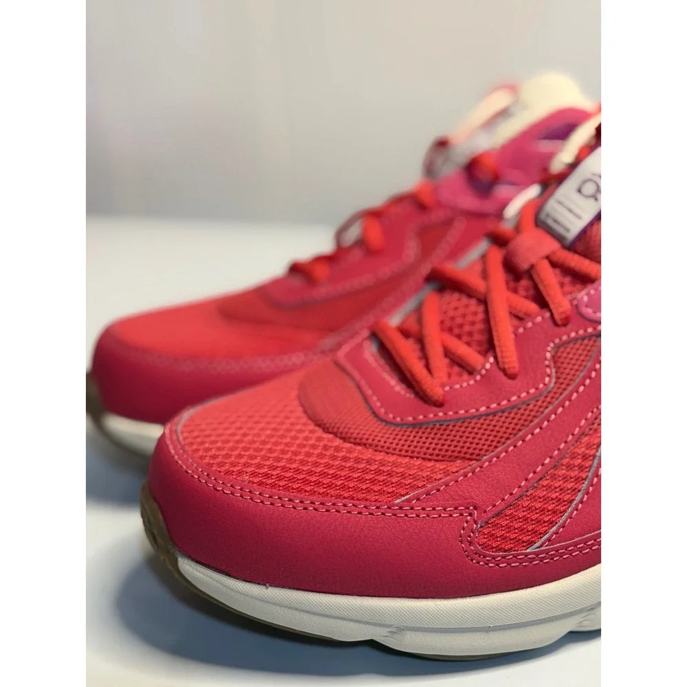 Ryka skyrise walking