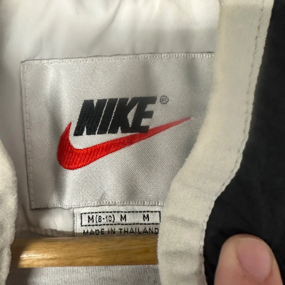 Nike athletic windbreaker