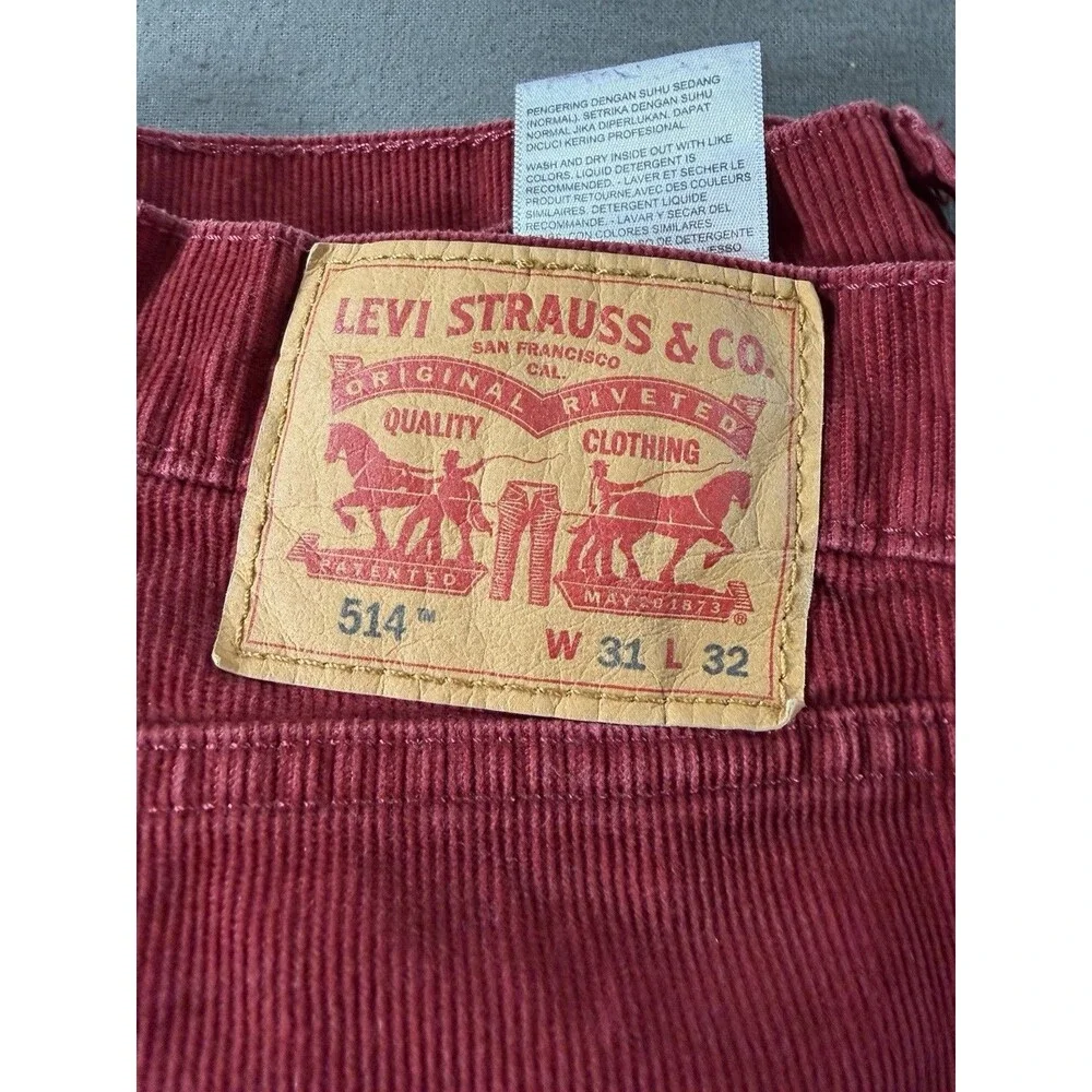 Levis measurements photos