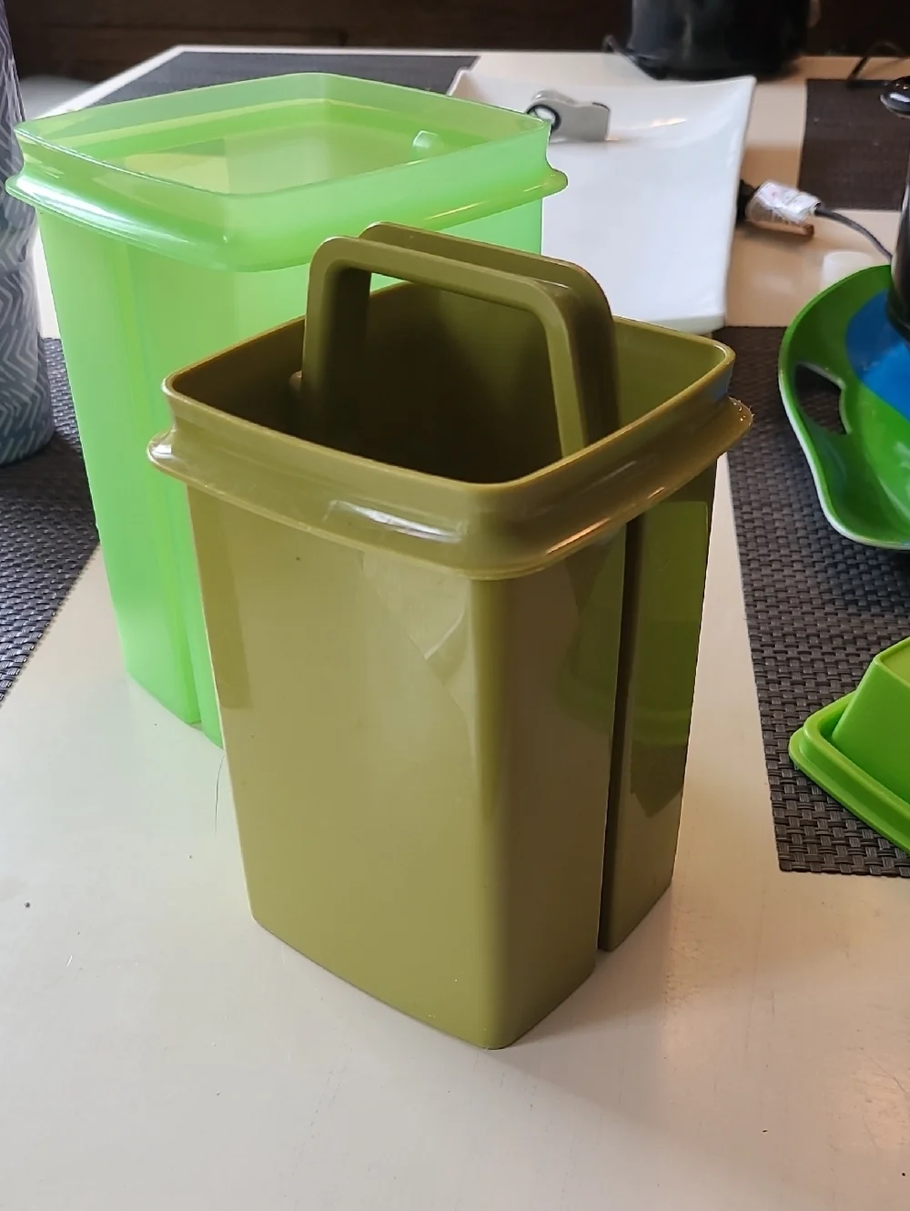 Tupperware bright purple