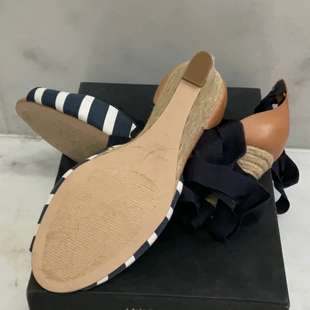 Ann Taylor ann taylor