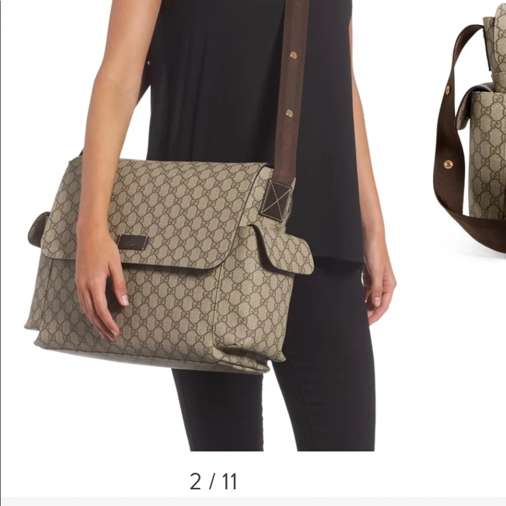 Gucci signature gg