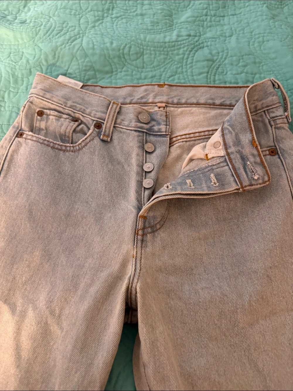 Levis levi relaxed