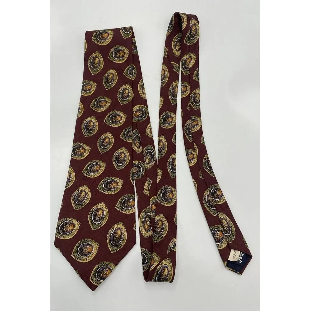 Vintage Burberrys Of London Mens 100% Silk Neck Tie Red Medallion USA‎
