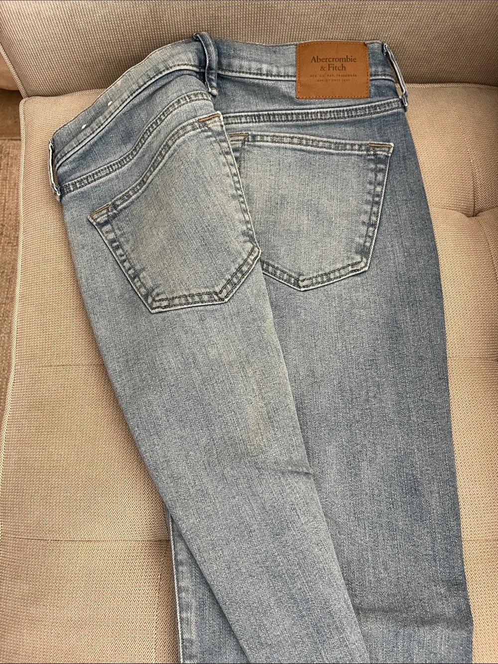 Abercrombie & Fitch slim straight
