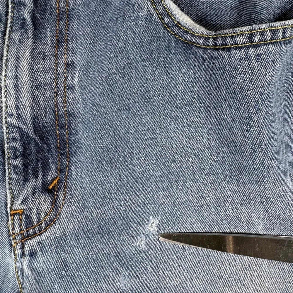 Levis contact offer