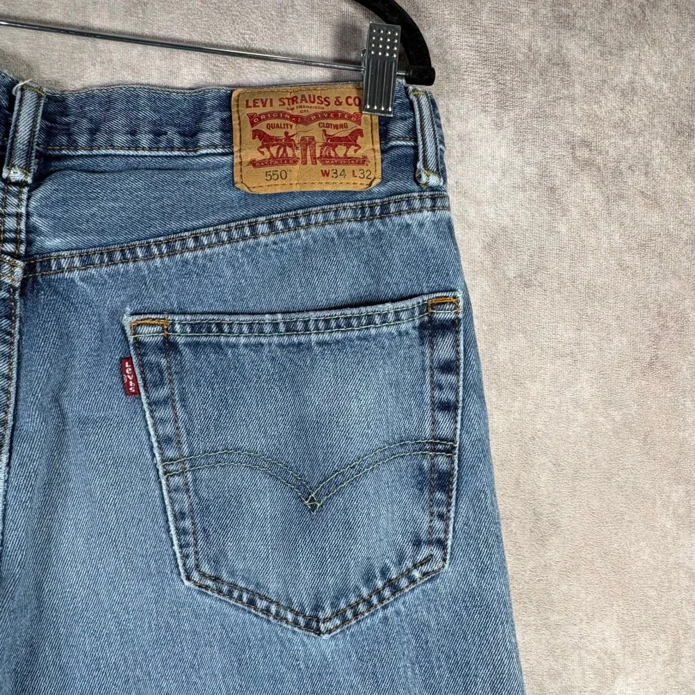 Levis see holidays