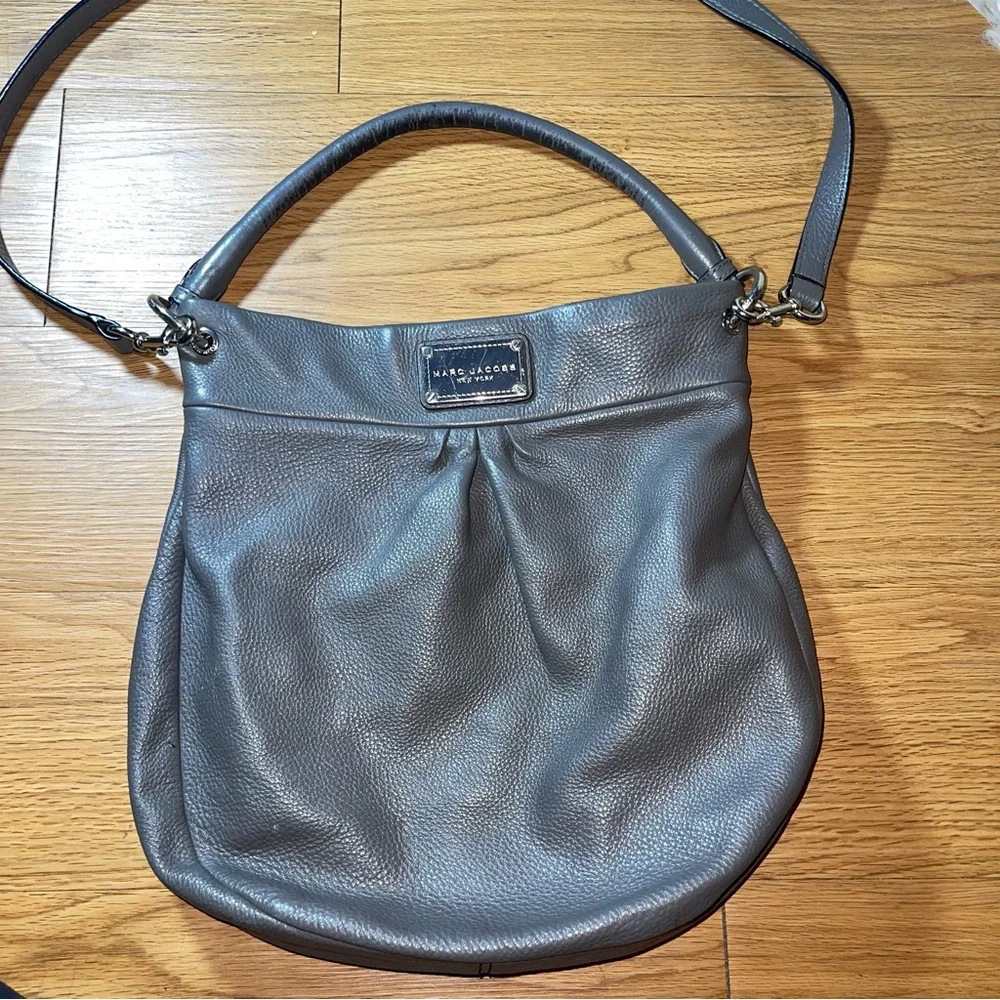 Marc Jacobs roomy marc