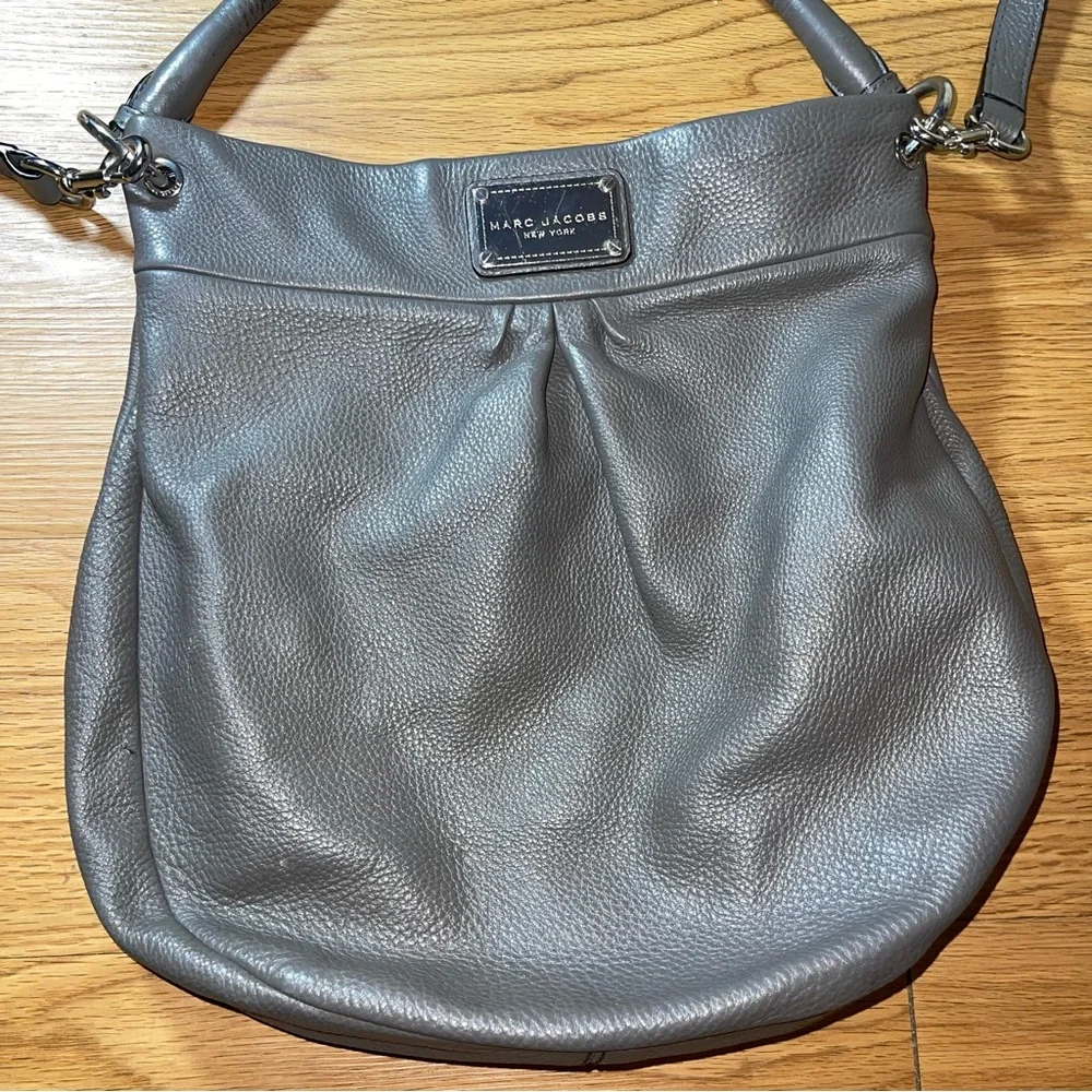 Marc Jacobs roomy marc