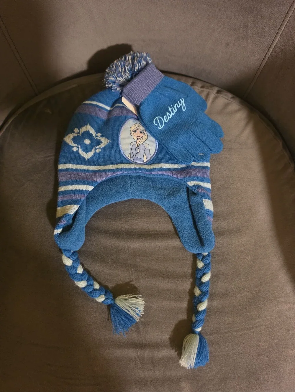 NWT Child Girls Disney Frozen II Elsa Winter Hat & Gloves Set Ear flap Beanie