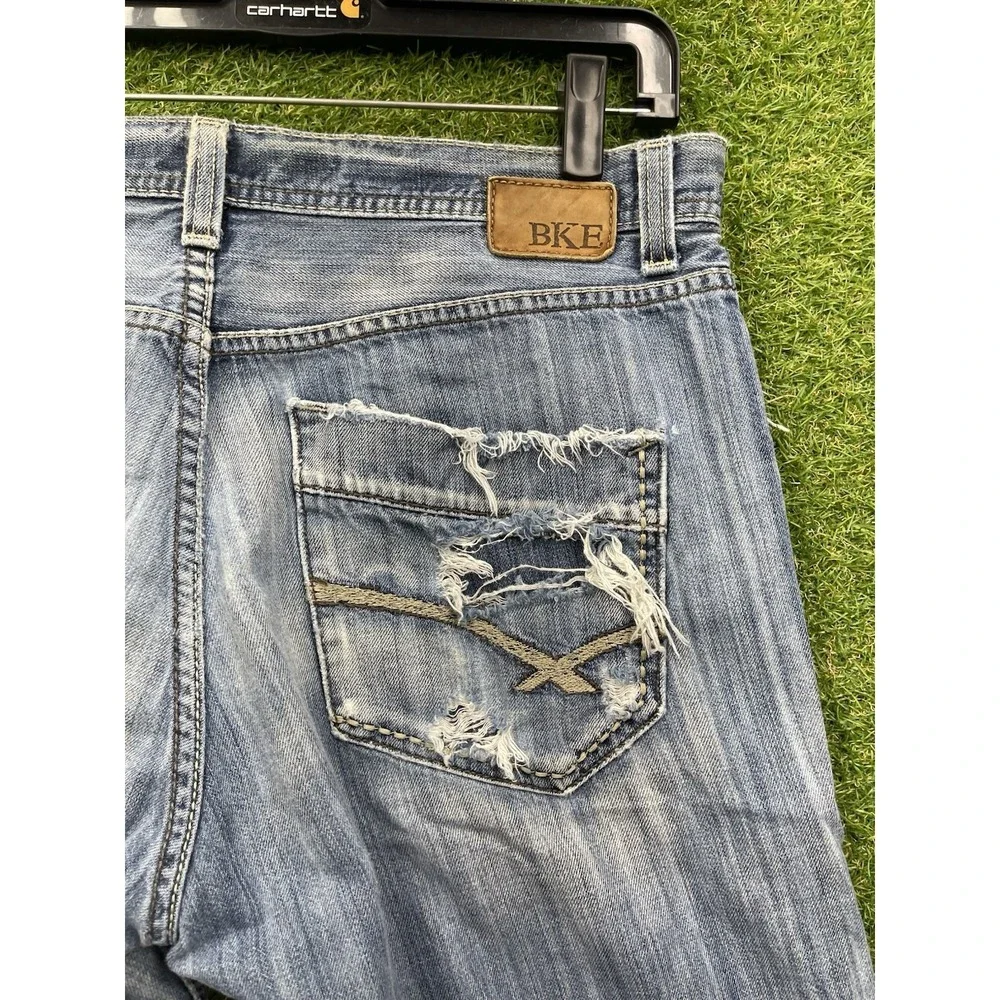 Buckle shop confidence