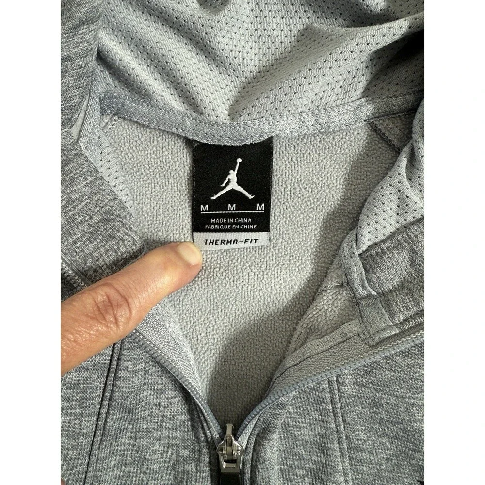 Nike jordan therma